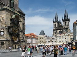 Het oude Stadsplein (Staromestské Námestí) in Praag